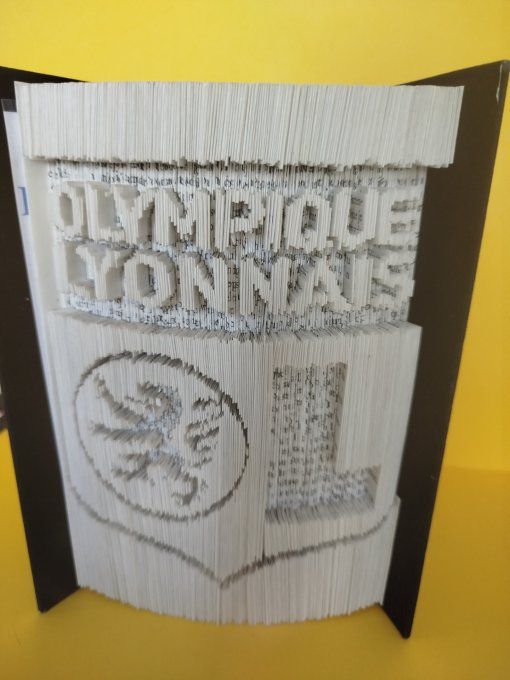 Club de foot olympique Lyonnais ( coupé plié)