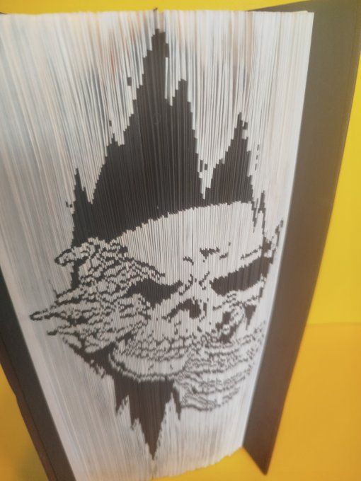 Tête de mort ( méthode coupé plié)